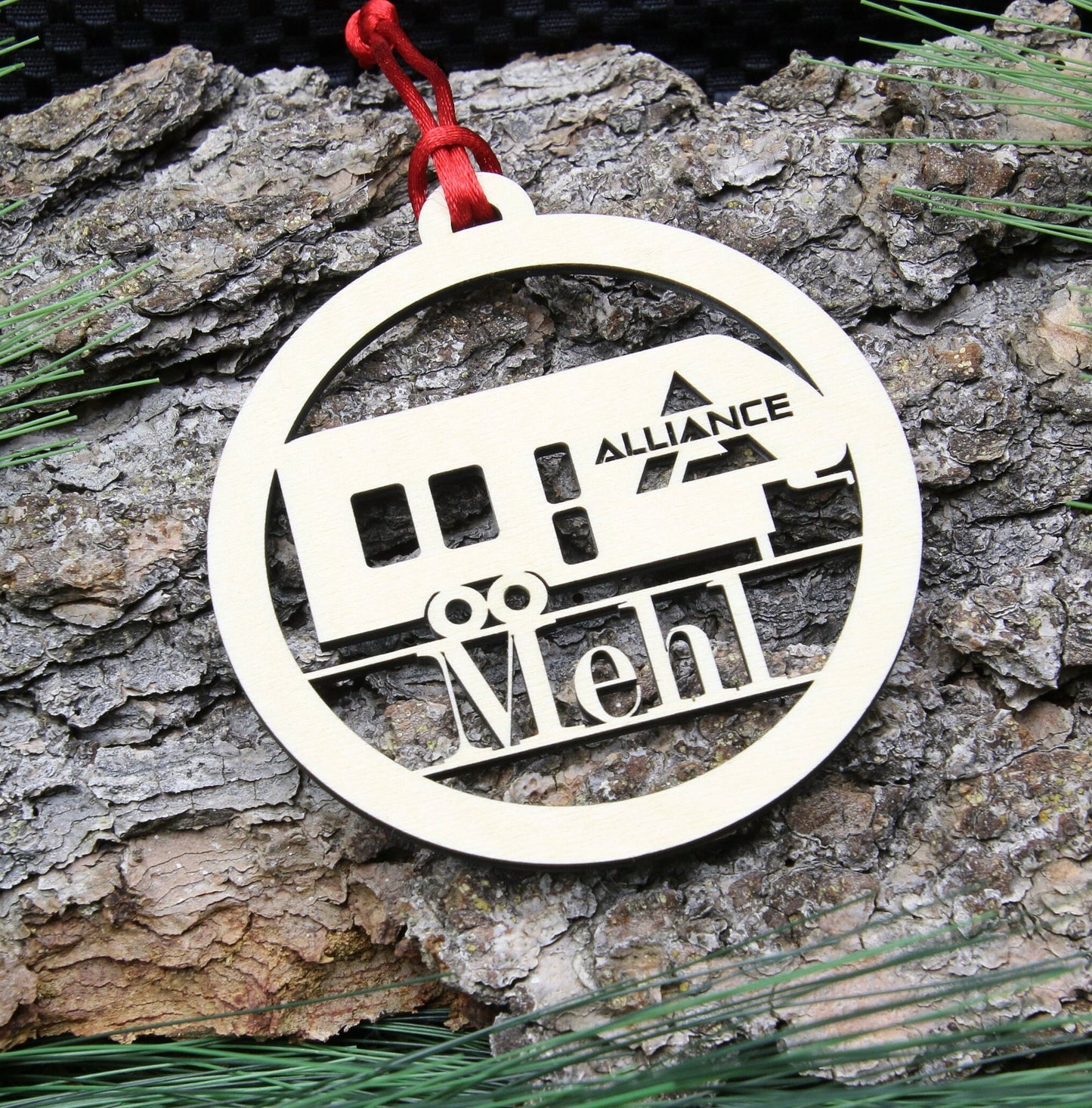 Personalized Alliance 5th Wheel Camper Ornament, Custom Camping Ornament,Round RV Fifth Wheel Camper Christmas Ornament, Unique Outdoor Gift