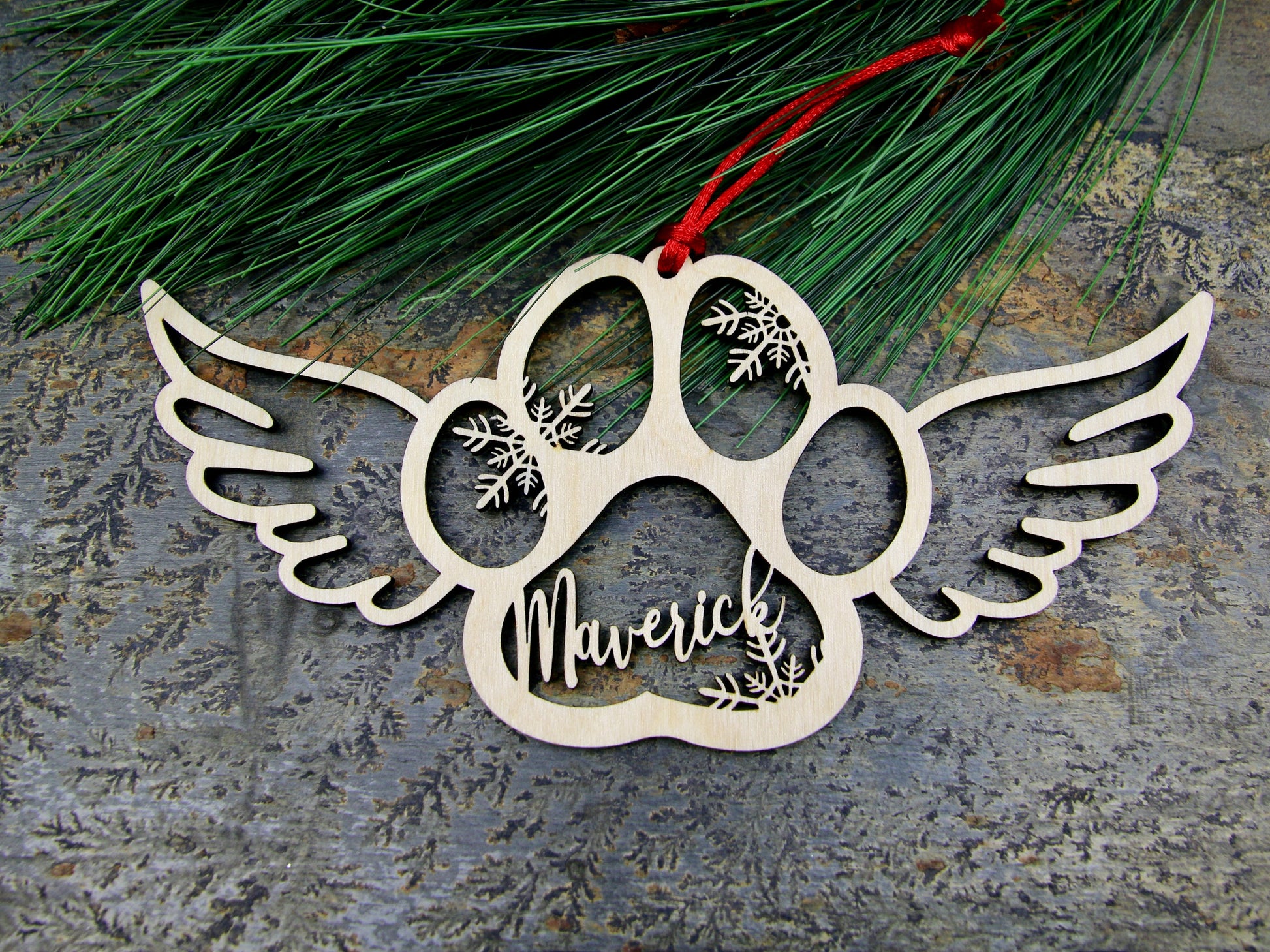 Personalized Dog or Cat Paw Angel Wings Memorial Ornament, Pet Memorial Ornament, Custom Paw Prints in Heaven Christmas Ornament, for dog loss or cat loss. Choose no snowflakes, snowflakes or turtles for serenity. Rainbow bridge sympathy gift.