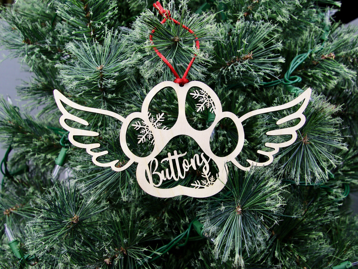 Personalized Dog or Cat Paw Angel Wings Memorial Ornament, Pet Memorial Ornament, Custom Paw Prints in Heaven Christmas Ornament, for dog loss or cat loss. Choose no snowflakes, snowflakes or turtles for serenity. Rainbow bridge sympathy gift.