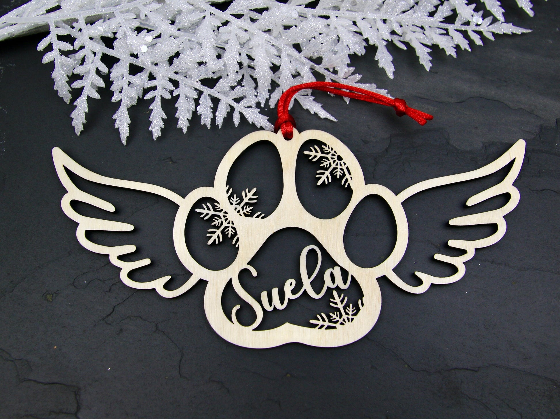 Personalized Dog or Cat Paw Angel Wings Memorial Ornament, Pet Memorial Ornament, Custom Paw Prints in Heaven Christmas Ornament, for dog loss or cat loss. Choose no snowflakes, snowflakes or turtles for serenity. Rainbow bridge sympathy ornament.