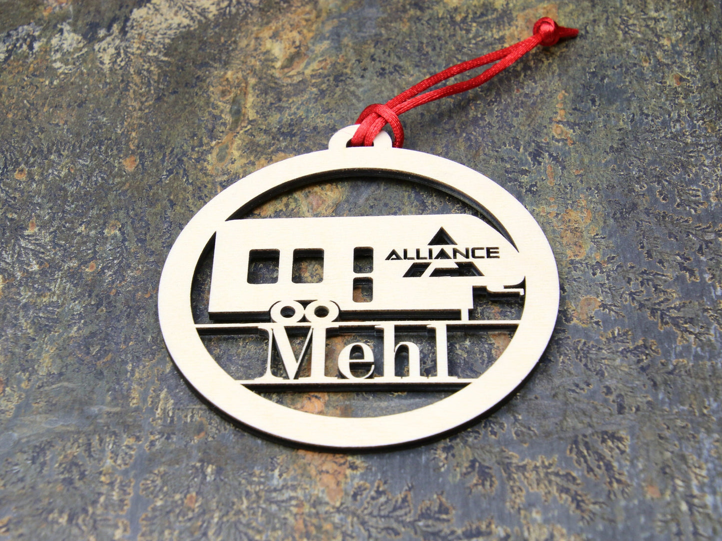 Personalized Alliance 5th Wheel Camper Ornament, Custom Camping Ornament,Round RV Fifth Wheel Camper Christmas Ornament, Unique Outdoor Gift