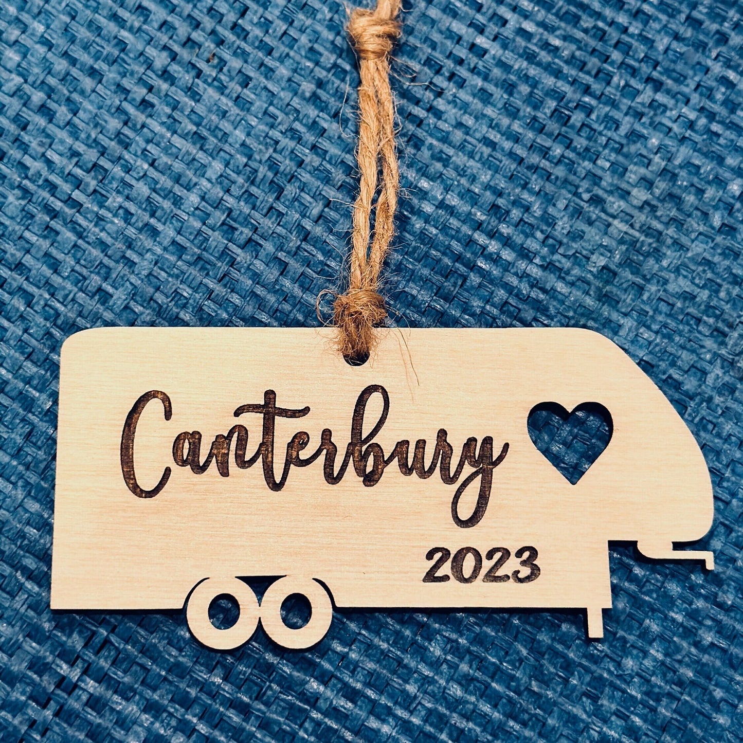 Personalized 5th Wheel Camper Ornament, Custom Camping Ornament, RV Fifth Wheel Camper Christmas Ornament, Unique Outdoor Enthusiast Gift