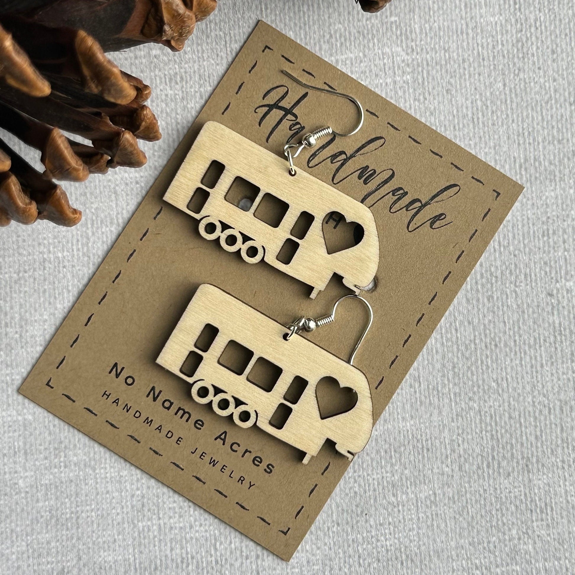 Three Axle 5th Wheel Camping Dangle Earring with Heart - RV 3 Axle Toy Hauler Fifth Wheel Earrings, Perfect Gift for Her, Happy Camper Gift