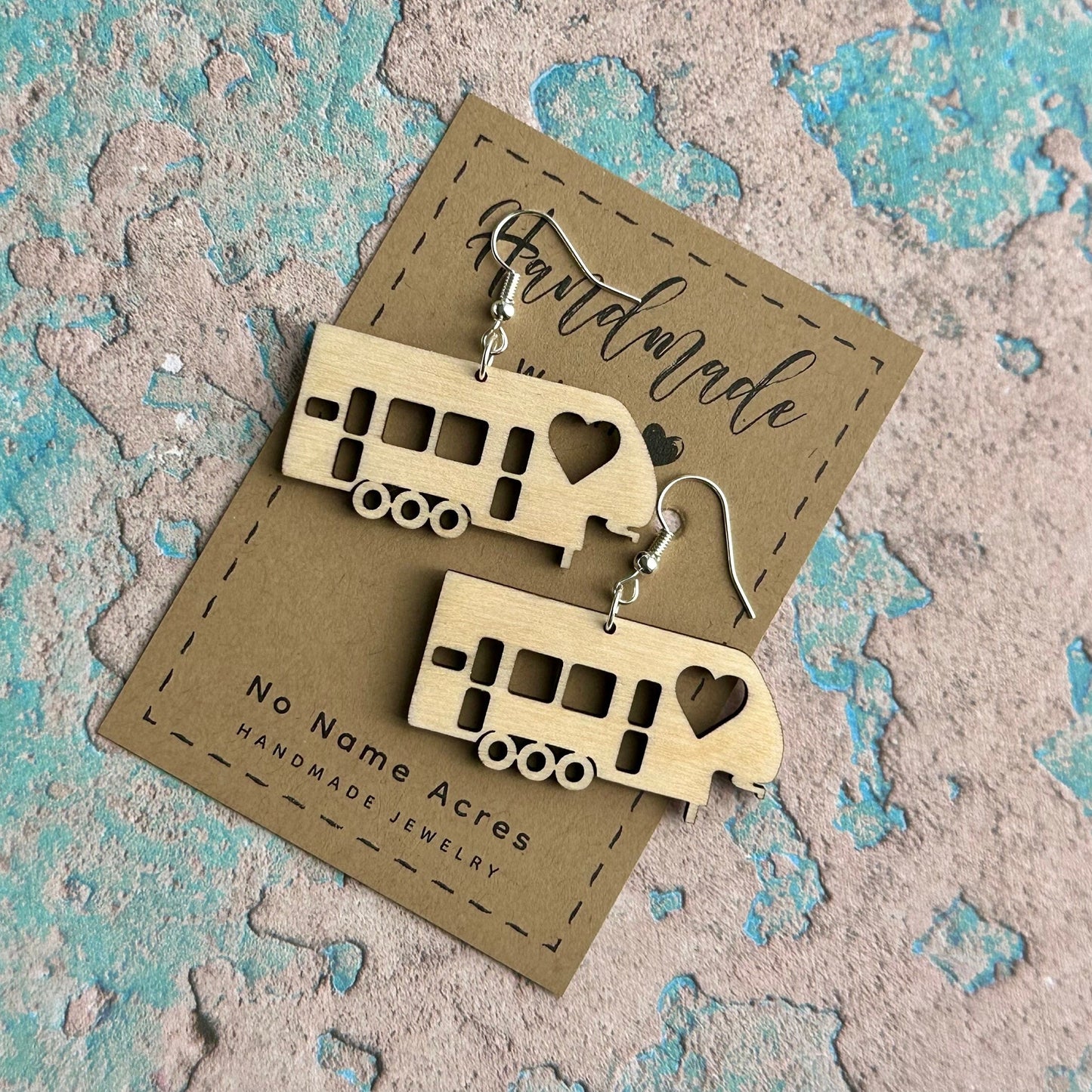 Three Axle 5th Wheel Camping Dangle Earring with Heart - RV 3 Axle Toy Hauler Fifth Wheel Earrings, Perfect Gift for Her, Happy Camper Gift