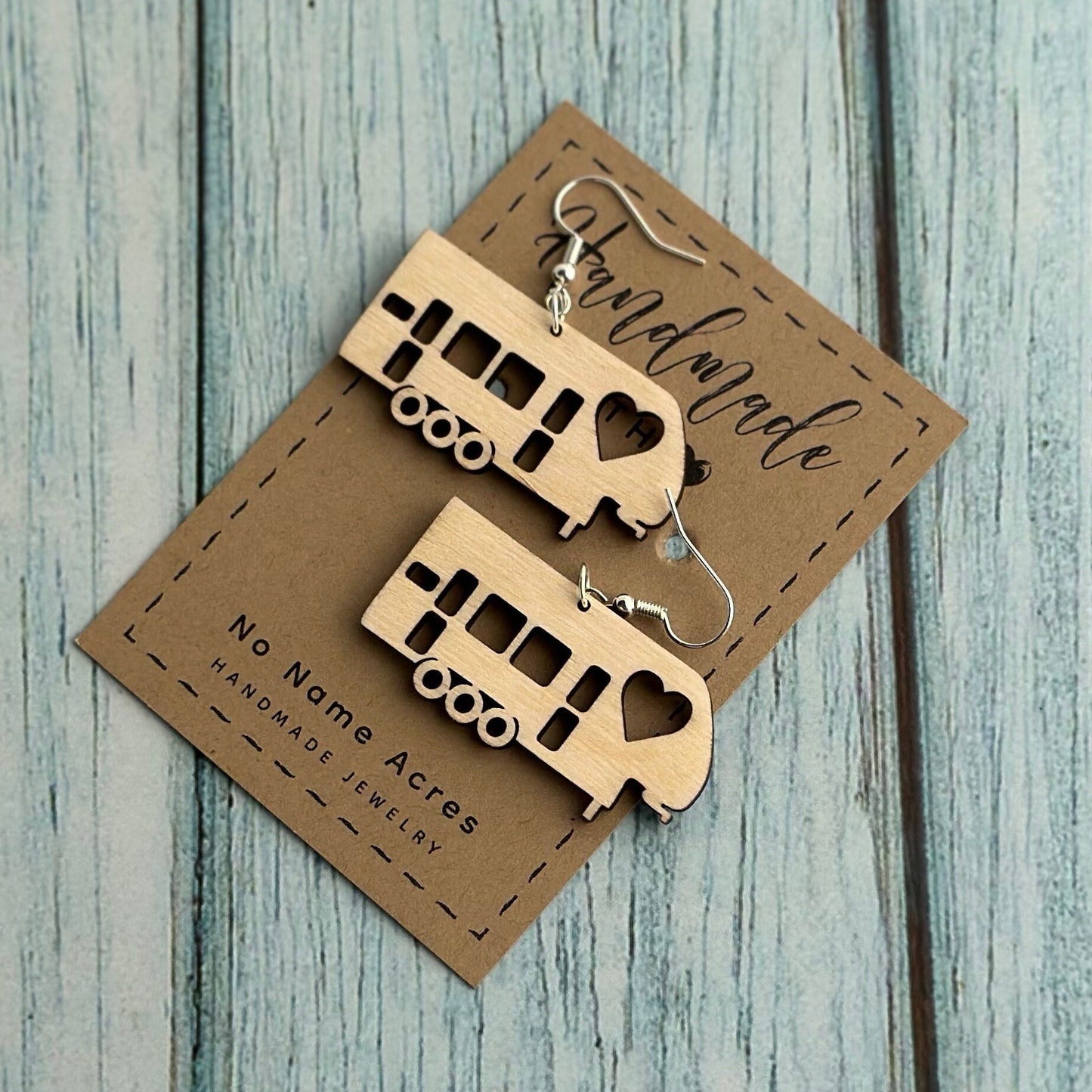 Three Axle 5th Wheel Camping Dangle Earring with Heart - RV 3 Axle Toy Hauler Fifth Wheel Earrings, Perfect Gift for Her, Happy Camper Gift