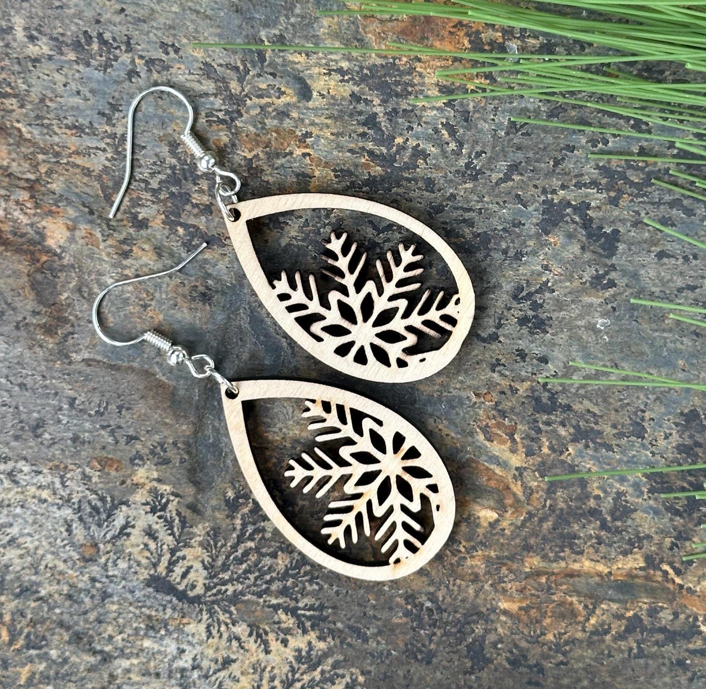 Snowflake Earring Oval Earrings – Snowy Winter Eco-Friendly, Lightweight Dangle Earrings, Perfect Christmas and Holiday Jewelry Gift for Her